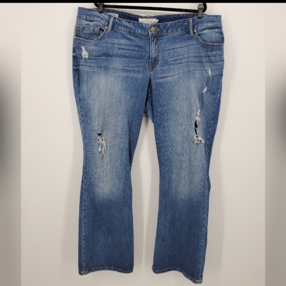 Torrid distressed bootcut jeans sz 24
